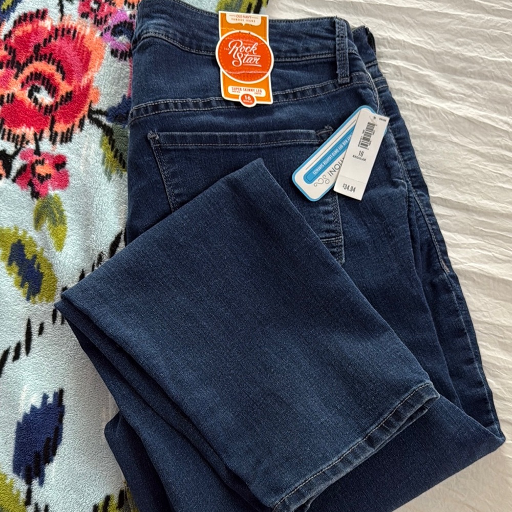 Old Navy Blue Skinny Jeans with Classic Fit